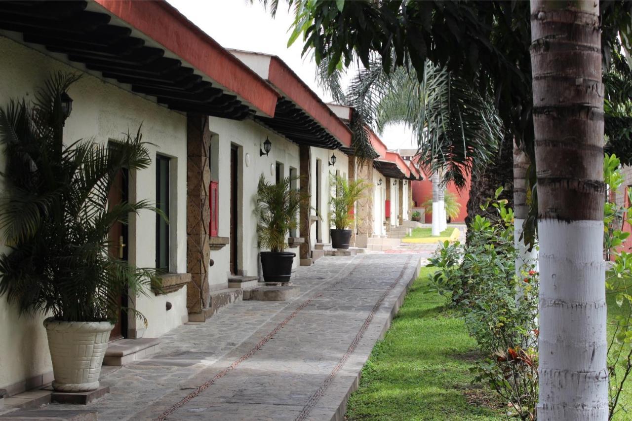 Hotel Posada Virreyes Tlaquepaque Bagian luar foto